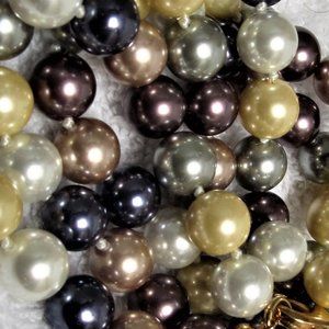 Beautiful KJL Kenneth Jay Faux Pearl Multi Color 42" Long Necklace